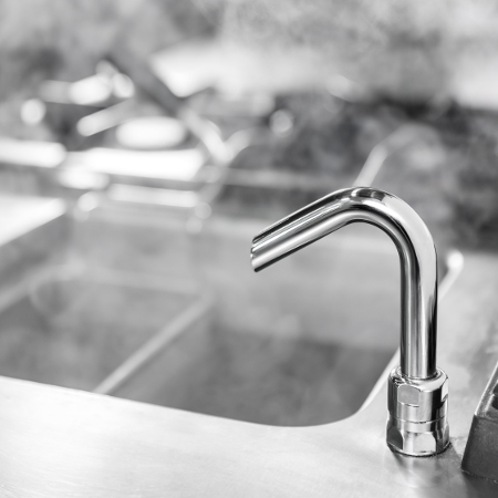 EFFICIENCY, LIFETIME AND ALSO STYLE OF THE TAP: MINIMAL, VINTAGE AND MODERN